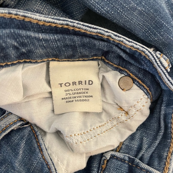 Torrid Jeans - Picture 5 of 8